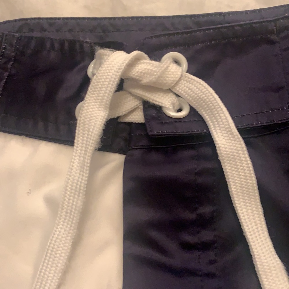 Corona shorts - Picture 3 of 5